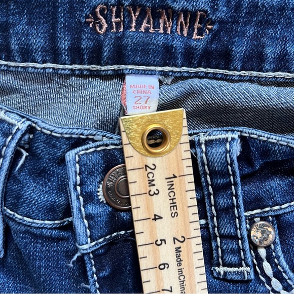 Shayanne Cowgirl Jeans - Picture 8 of 11